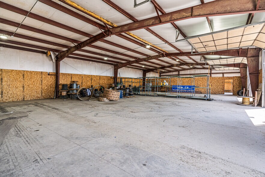 26898 E State Highway 96, Pueblo, CO à louer - Photo intérieure - Image 2 de 7