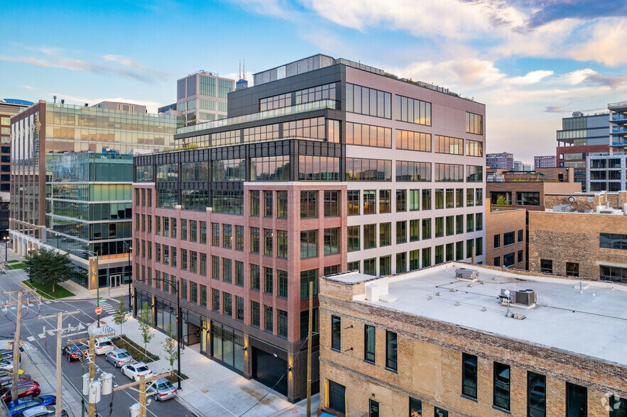318 N Carpenter St, Chicago, IL à louer - Photo du bâtiment - Image 3 de 7