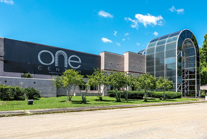 2901 E South Blvd, Montgomery, AL for lease - Building Photo - Image 1 of 4