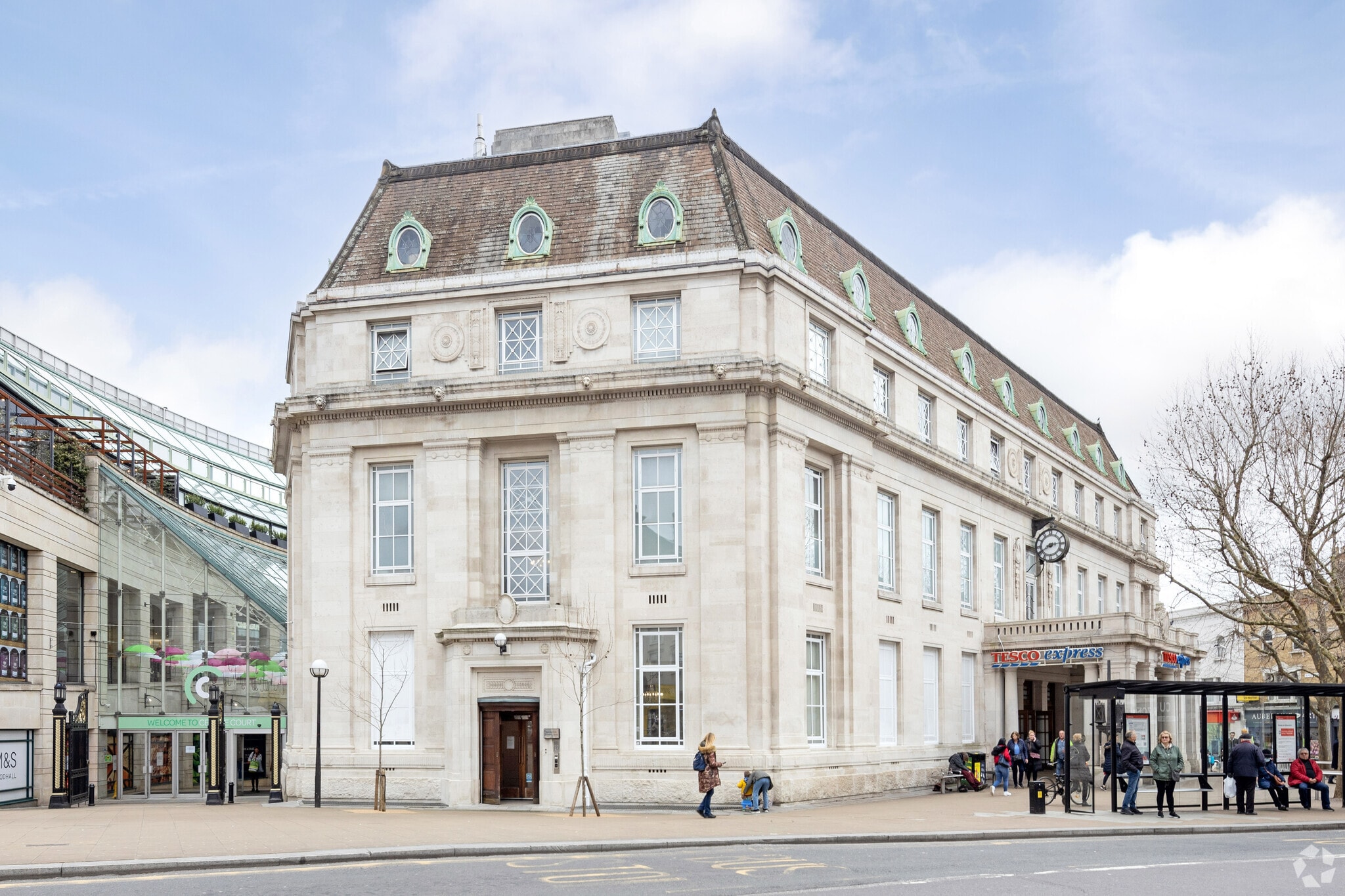 8 Queens Rd, London for lease Primary Photo- Image 1 of 17