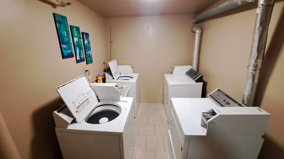 109 Pembroke St, Toronto, ON for sale - Building Photo - Image 2 of 13