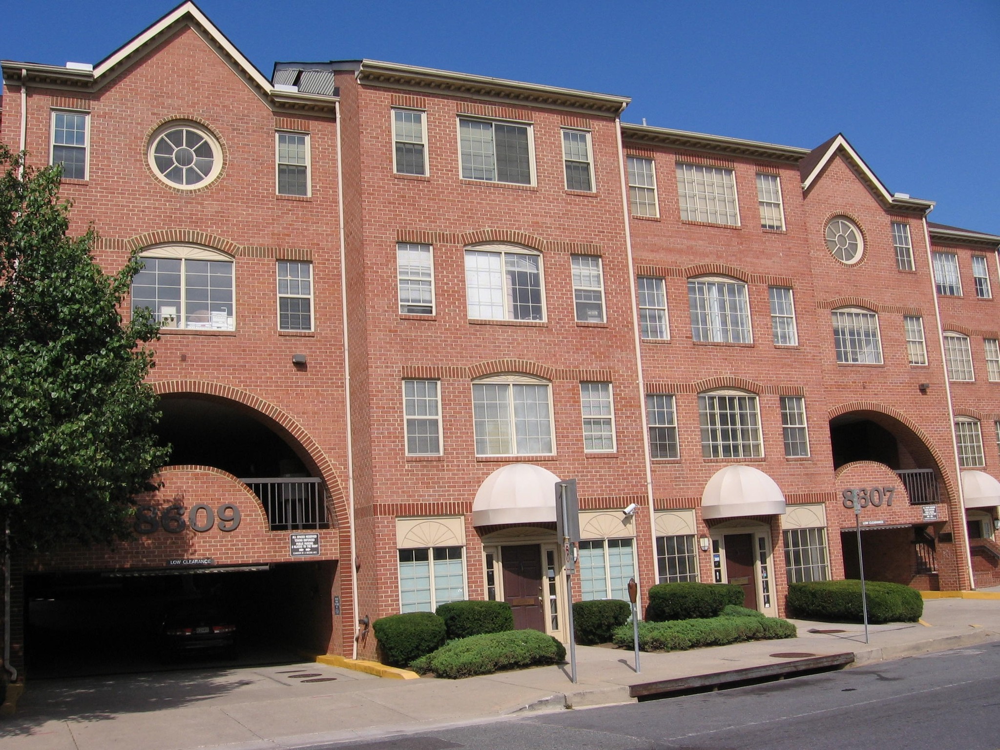 8607-8609 2nd Ave, Silver Spring, MD à louer Photo du bâtiment- Image 1 de 11