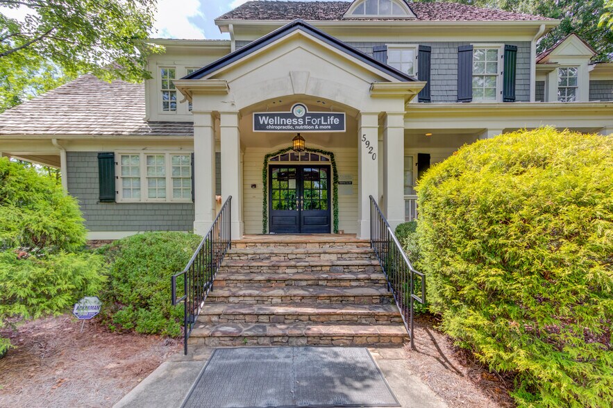 5920 Odell St, Cumming, GA à vendre - Photo du bâtiment - Image 3 de 107
