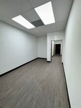 23930-23978 Craftsman Rd, Calabasas, CA à louer Photo intérieure- Image 2 de 7