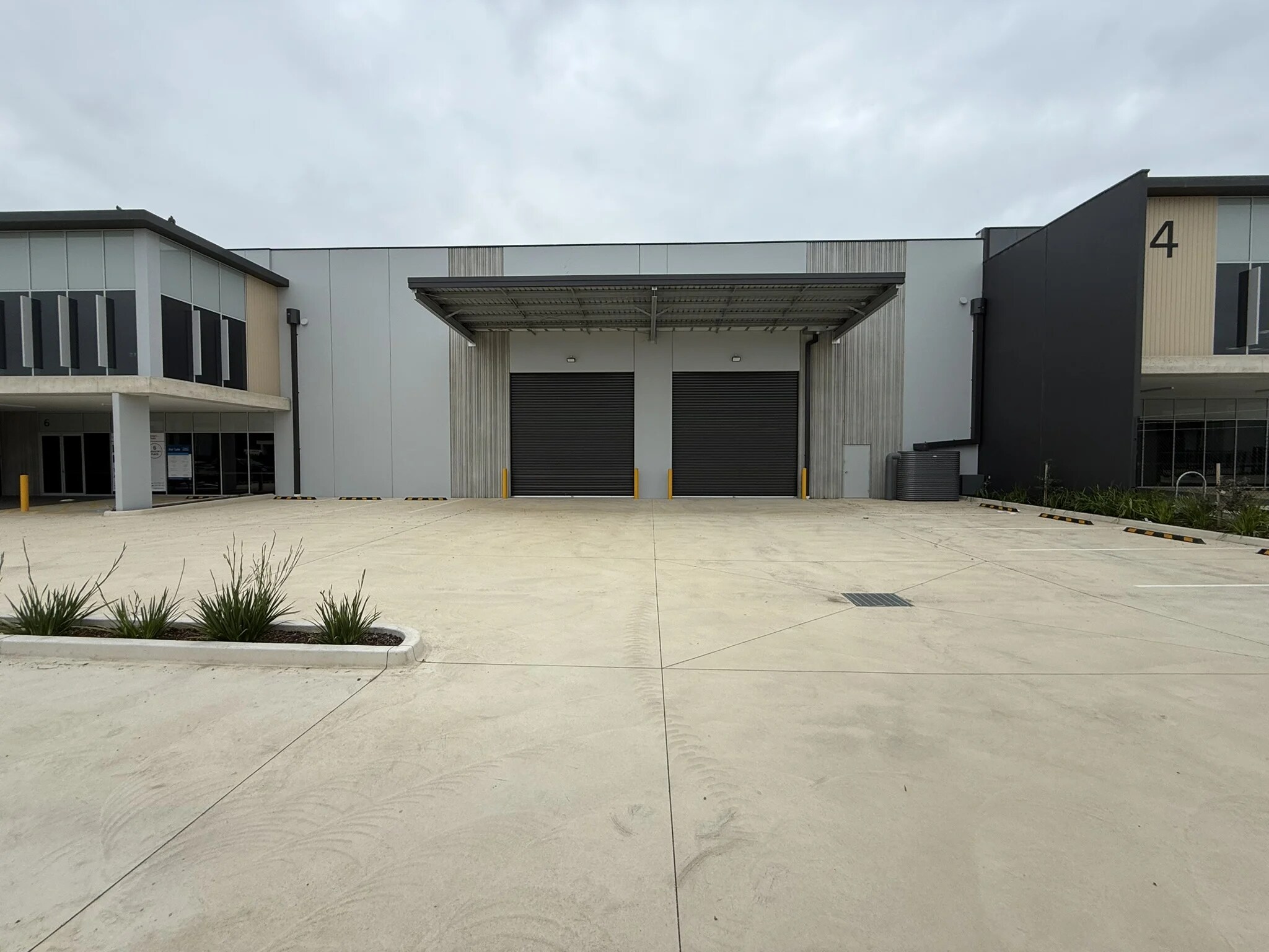6 Industry Pl, Corio for lease Primary Photo- Image 1 of 4