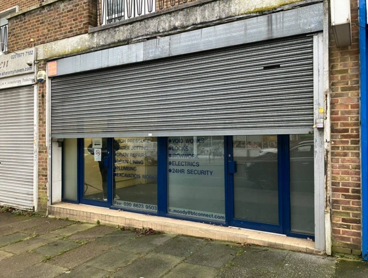 258 Amesbury Ave, London for lease Building Photo- Image 1 of 5