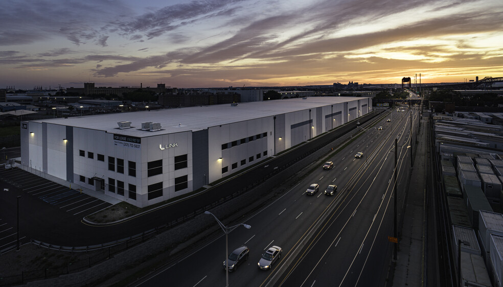 100 Lincoln Hwy, Kearny, NJ for lease - Building Photo - Image 1 of 6