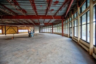 1015 39th Ave SE, Puyallup, WA à louer Photo intérieure- Image 2 de 4