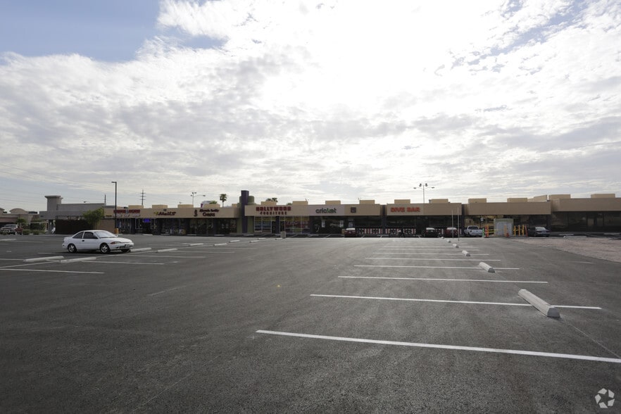 4110 S Maryland Pky, Las Vegas, NV for lease - Primary Photo - Image 1 of 12