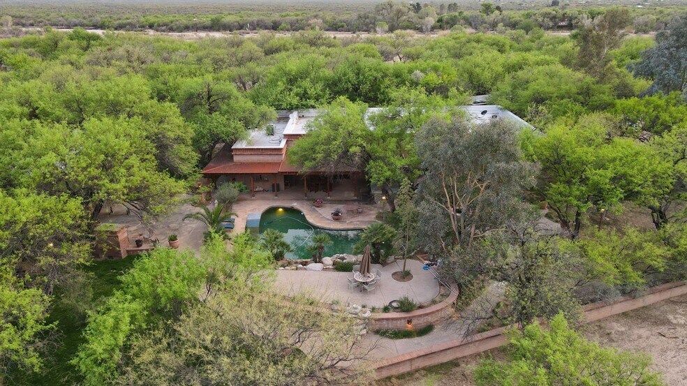13105 E Placita Las Avenas, Tucson, AZ à vendre - Photo du bâtiment - Image 1 de 50