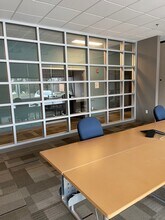 400 Davis Dr, Plymouth Meeting, PA à louer Photo intérieure- Image 1 de 7