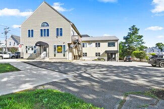 Plus de détails pour 194 Rockdale Ave, New Bedford, MA - Commerce de détail à vendre