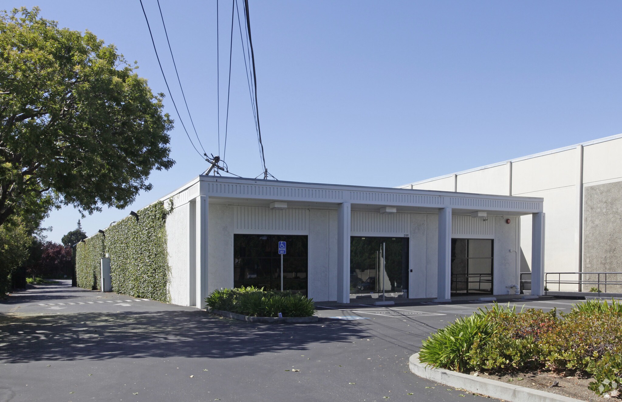 2189 Leghorn St, Mountain View, CA for lease Primary Photo- Image 1 of 6