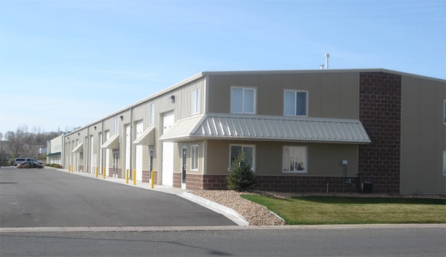 Plus de détails pour 220 12th St SW, Loveland, CO - Industriel à vendre