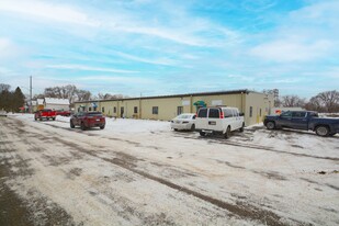 501 17th Ave N, Saint Cloud MN - Warehouse