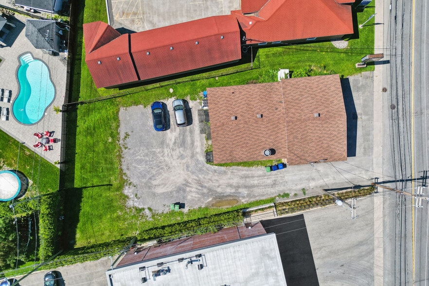 536 Rue Principale, Laval, QC à vendre - Photo du bâtiment - Image 3 de 24