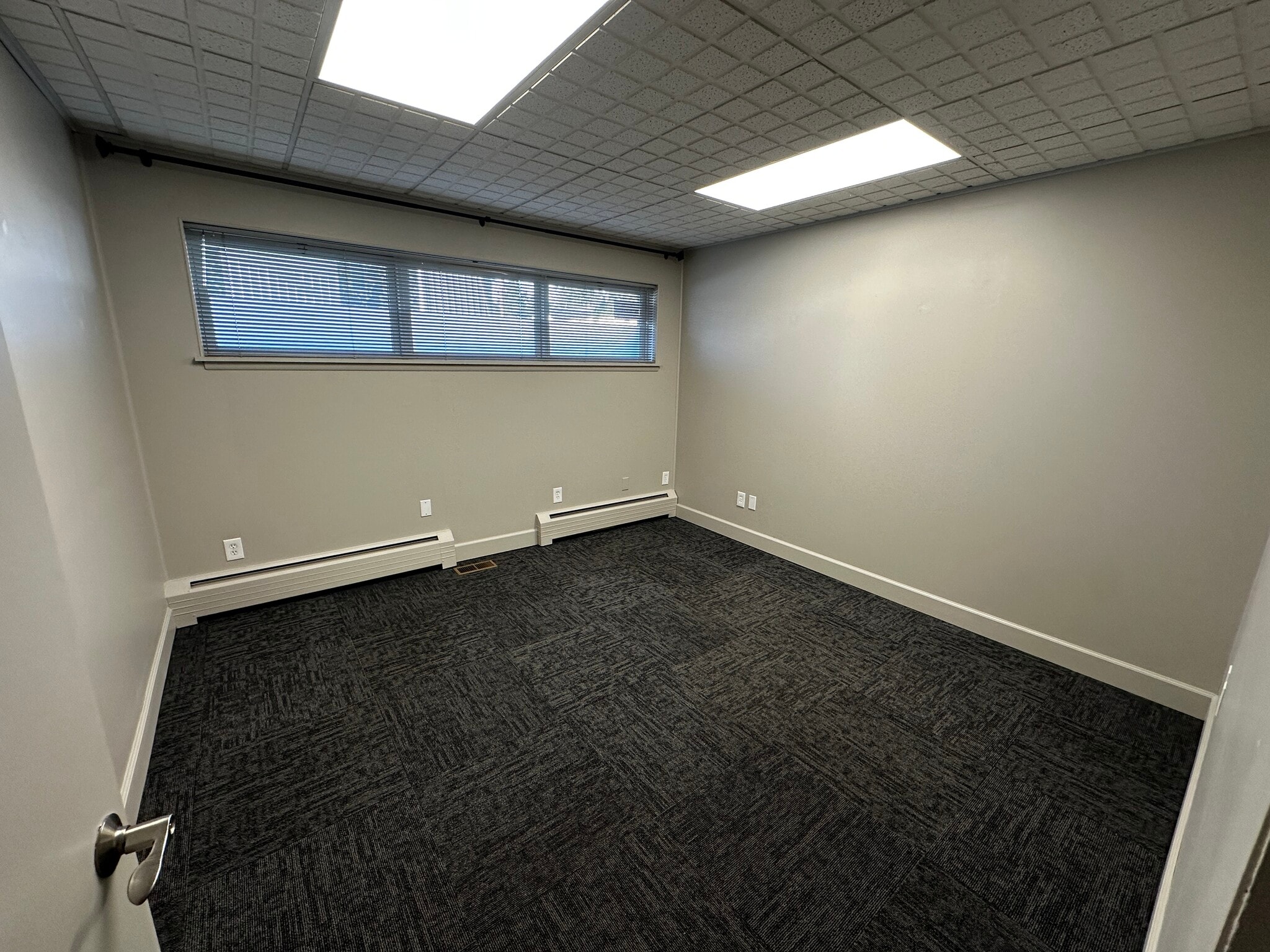 3470 S Sherman St, Englewood, CO for lease Interior Photo- Image 1 of 8