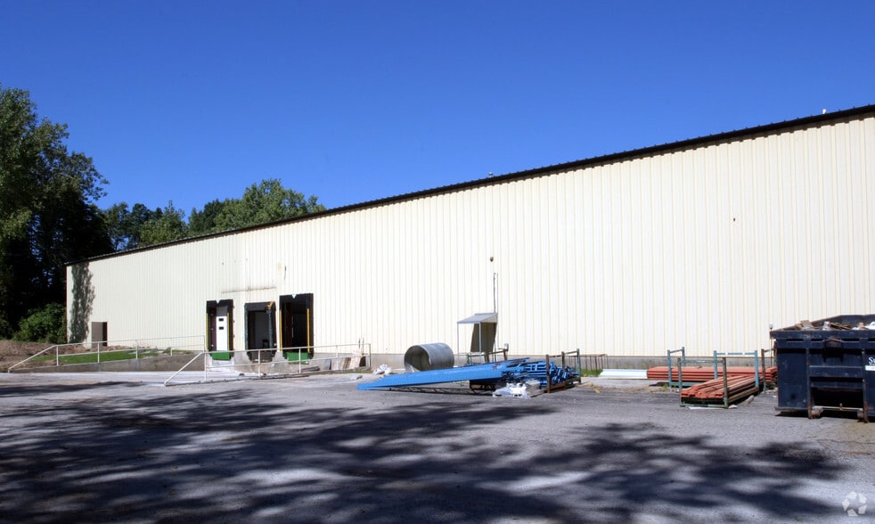 2240 29th St SE, Grand Rapids, MI à louer - Photo du bâtiment - Image 3 de 8