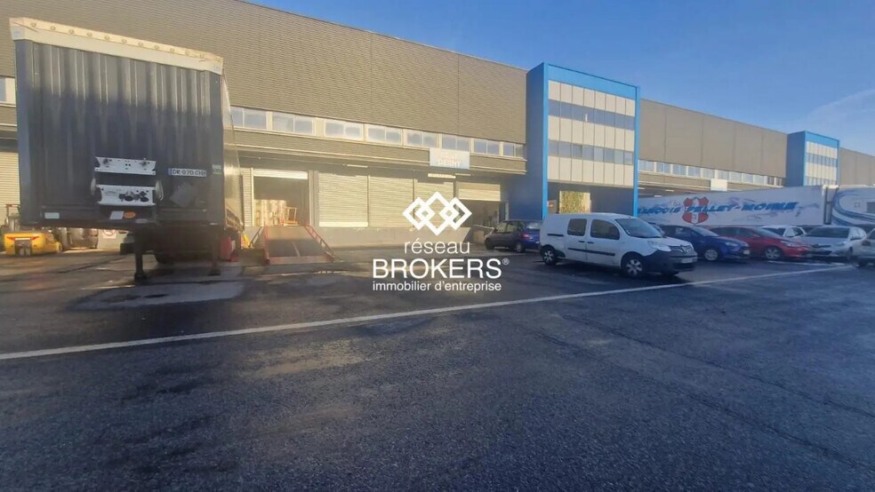 Industrial in Aulnay-sous-Bois for lease - Building Photo - Image 2 of 2