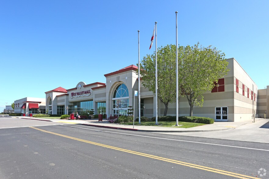 3200 Naglee Rd, Tracy, CA à louer - Photo du bâtiment - Image 2 de 15