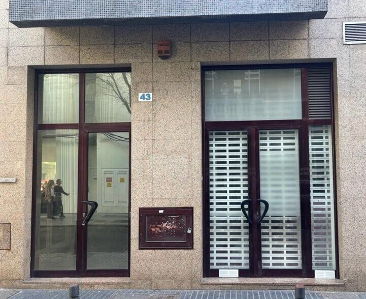 Calle Nicolás Estévanez, 43, Las Palmas de Gran Canaria, Las Palmas à louer - Photo du bâtiment - Image 3 de 19