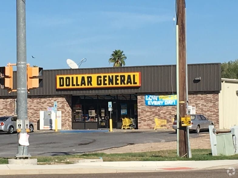 Rio Grande Valley Dollar General Portfol portfolio of 3 properties for sale on LoopNet.ca - Primary Photo - Image 1 of 3