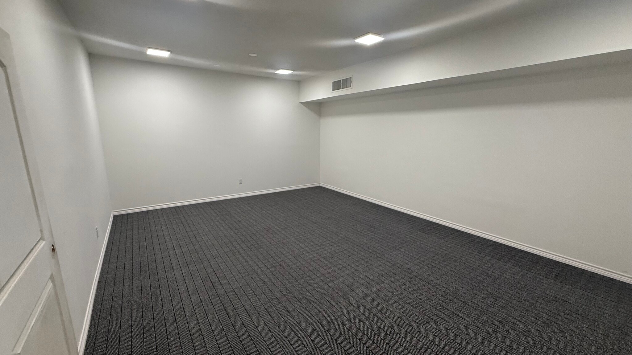 1700 New York Ave, Arlington, TX à louer Photo intérieure- Image 1 de 13