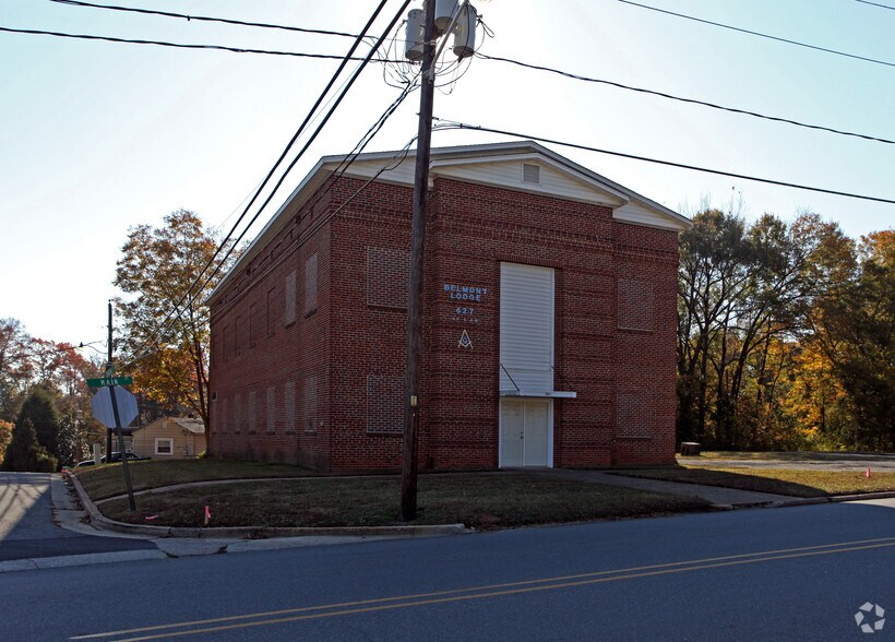 201 S Main St, Belmont, NC à vendre - Photo du bâtiment - Image 2 de 9