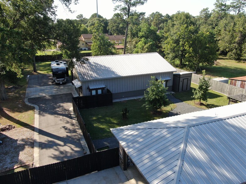 17217 N Eldridge Pky portefeuille de 2 propriétés à vendre sur LoopNet.ca - Photo du bâtiment - Image 3 de 18