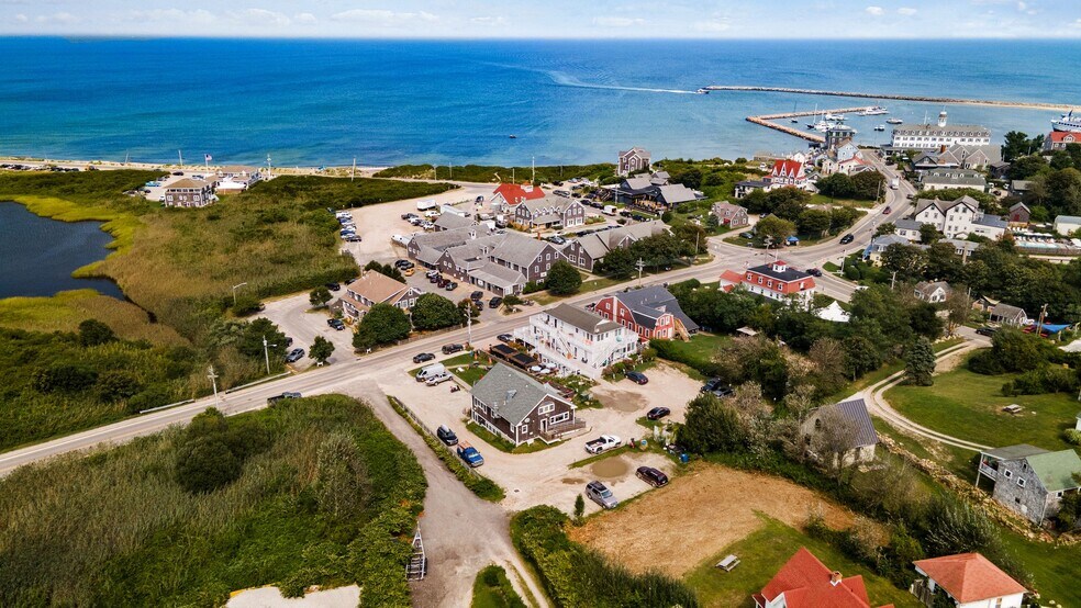 85 Ocean Ave, New Shoreham, RI à vendre - Photo du bâtiment - Image 1 de 32