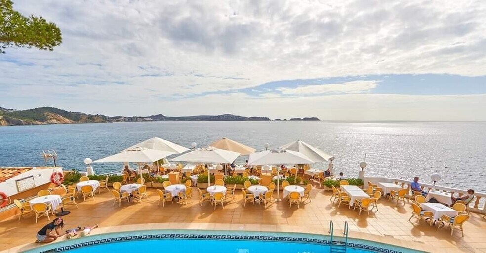 Commerce de détail dans Calvià, Islas Baleares à vendre - Photo du bâtiment - Image 2 de 16