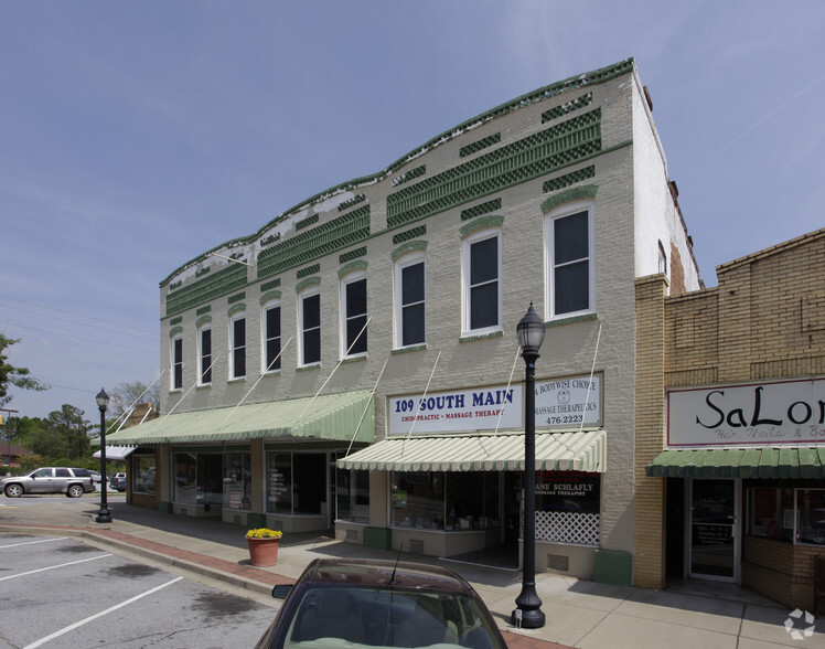 107 S Main St, Woodruff, SC for sale - Primary Photo - Image 1 of 1