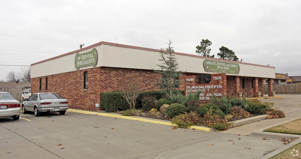 7505-7509 NW 23rd St, Bethany, OK à vendre - Photo du bâtiment - Image 3 de 3