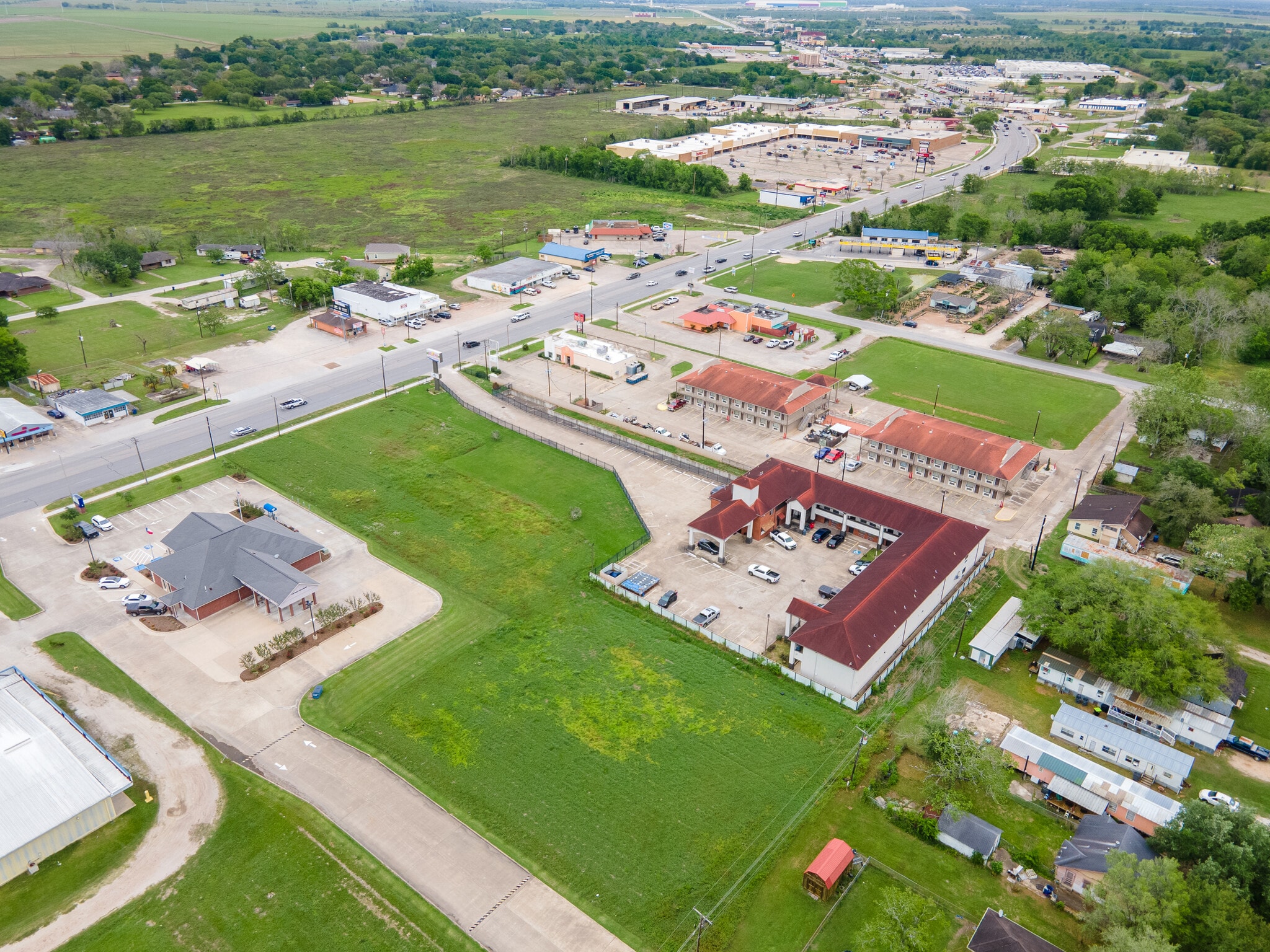 3612 7th, Bay City, TX for sale Primary Photo- Image 1 of 9