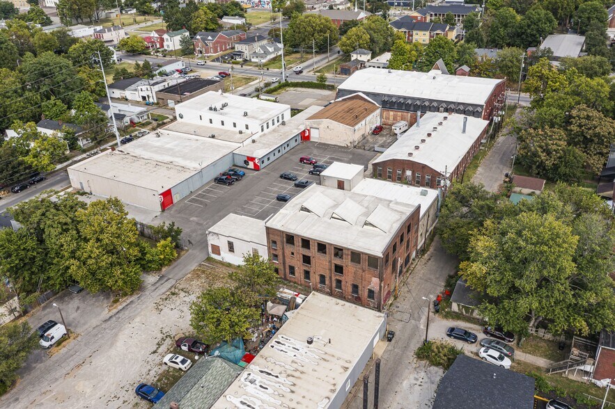 315 Roland St, Louisville, KY à louer - Photo du bâtiment - Image 2 de 3