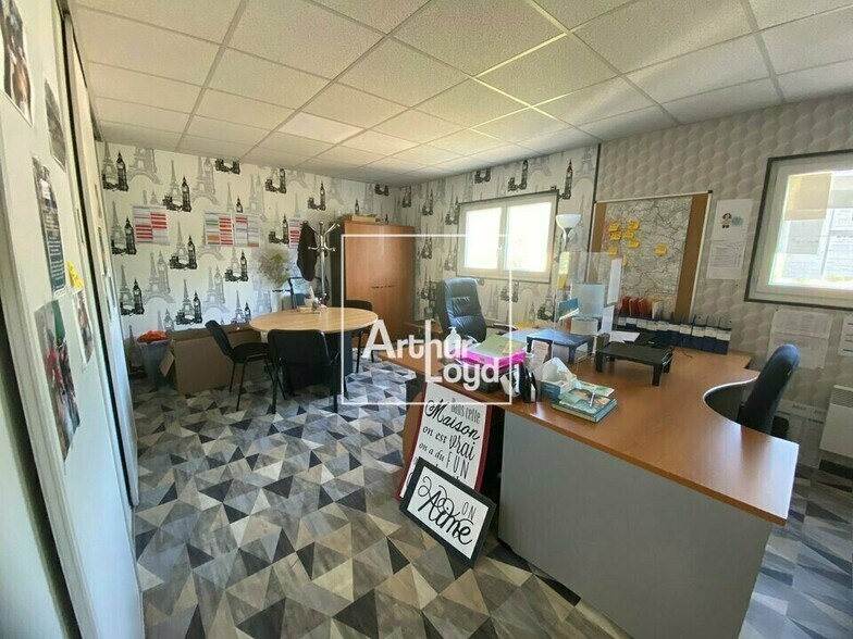 Bureau dans Le Mée-sur-Seine à louer - Photo intérieure - Image 2 de 8