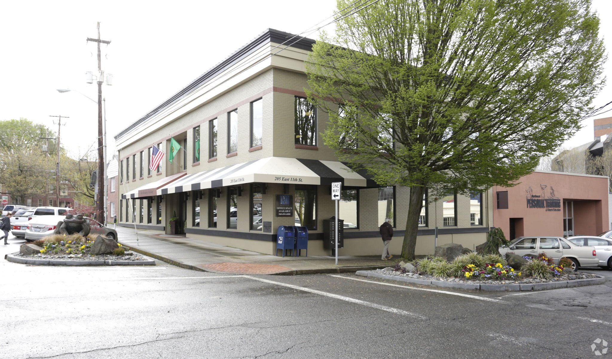 205 E 11th St, Vancouver, WA for lease Primary Photo- Image 1 of 8