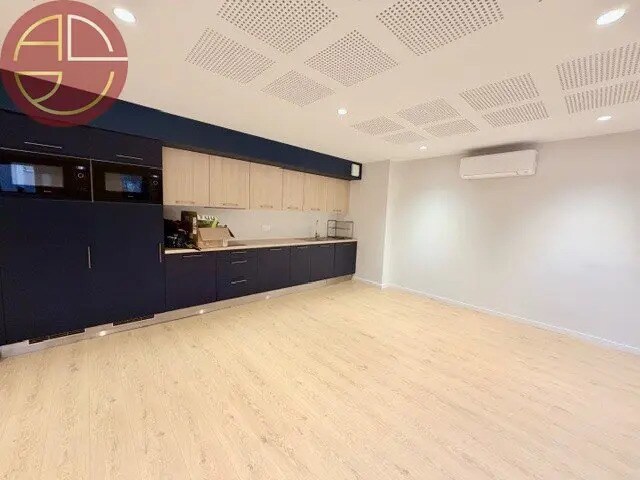 Office in Toulouse for lease - Interior Photo - Image 2 of 5