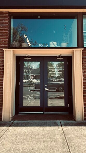 1605 Broadway St, Vancouver, WA à louer - Photo du bâtiment - Image 2 de 8