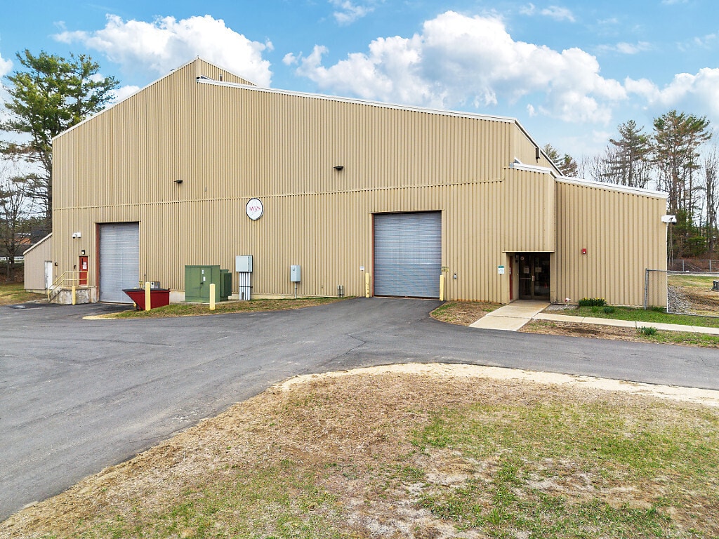 60 Darin Dr, Augusta, ME for lease Primary Photo- Image 1 of 60