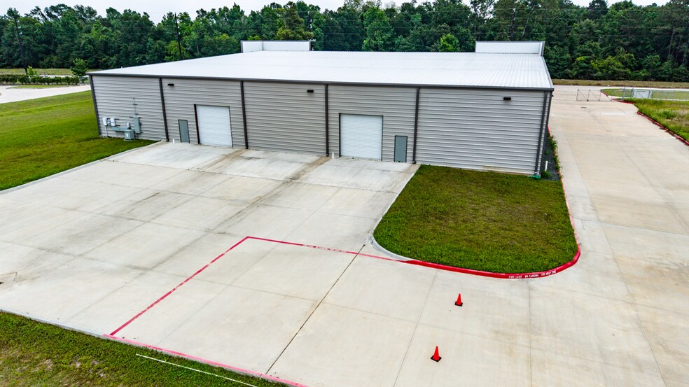 4551-A E Richey Rd, Humble, TX à louer - Photo du bâtiment - Image 2 de 6