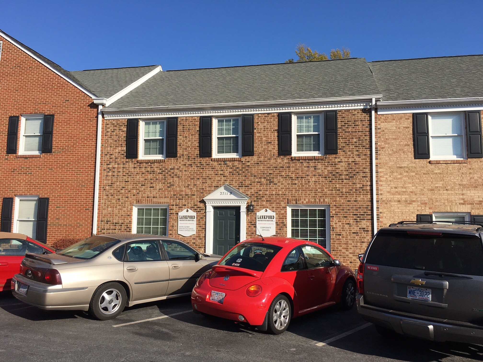 2711 Pinedale Rd, Greensboro, NC for sale Primary Photo- Image 1 of 1