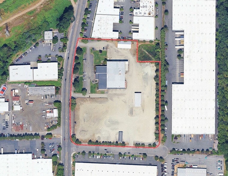 2702 W Valley Hwy, Auburn, WA for lease - Building Photo - Image 2 of 6