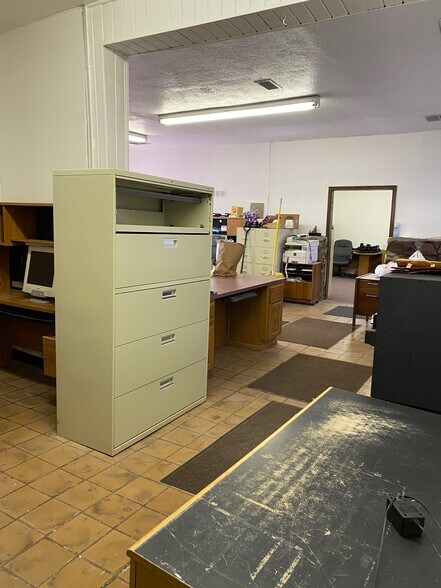 1118 National Ave, Las Vegas, NM à vendre - Photo intérieure - Image 3 de 15