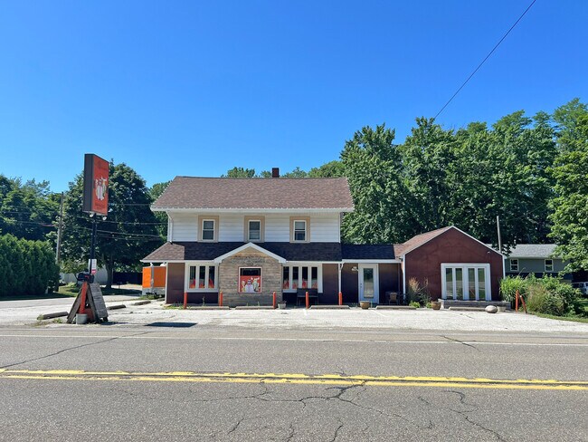 Plus de détails pour 6990 W Lake Rd, Fairview, PA - Commerce de détail à vendre