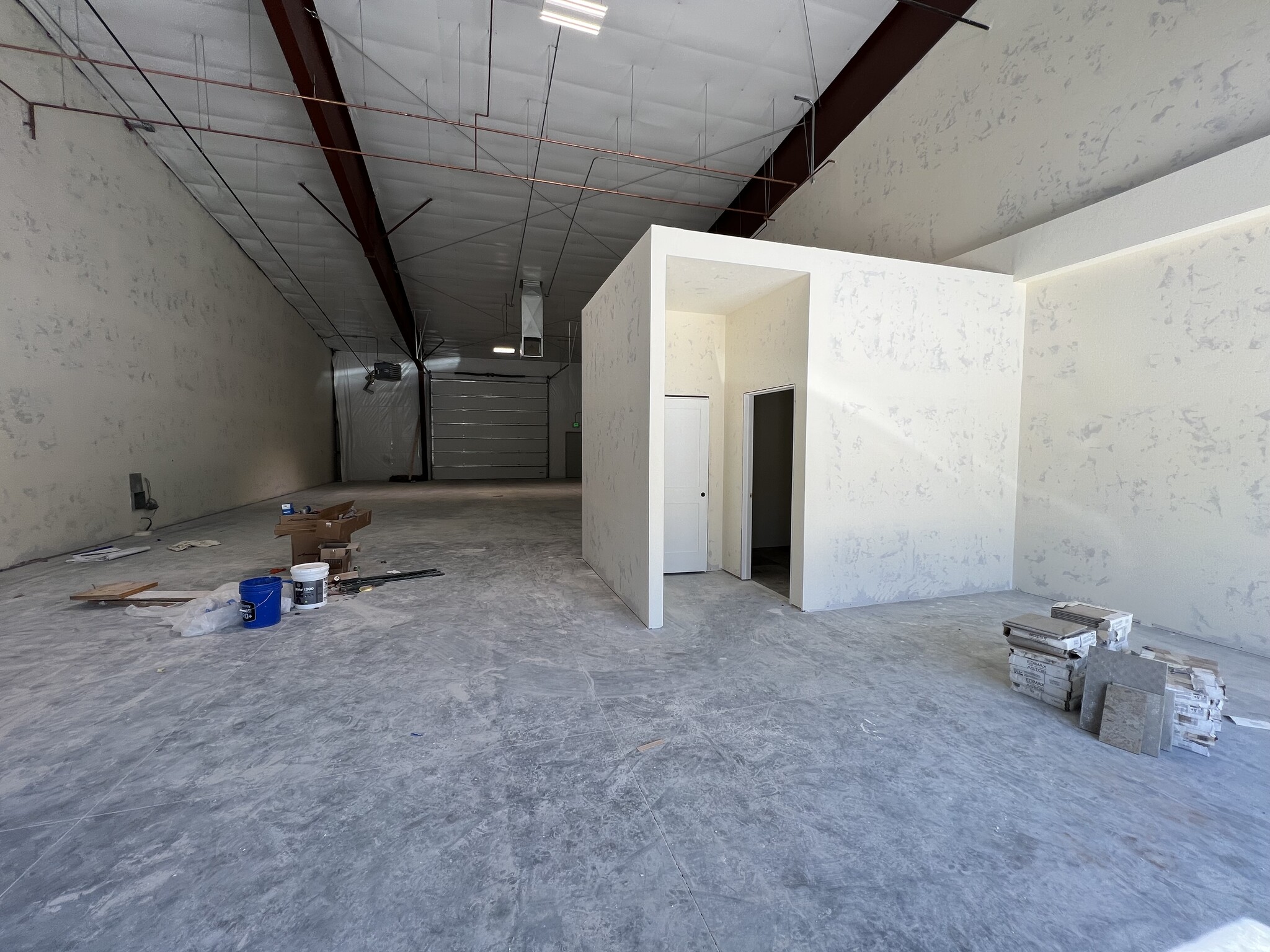 1944 Airport Rd, Rifle, CO for lease Interior Photo- Image 1 of 7