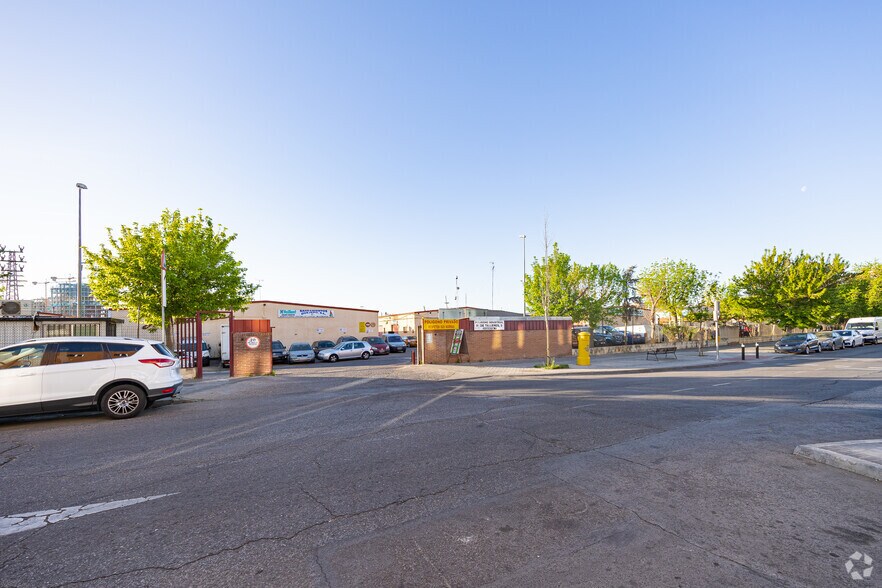 Paseo Talleres, 3, Madrid, Madrid à vendre - Photo du bâtiment - Image 2 de 5