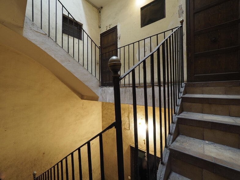 Multifamily in Olot, Gerona for sale - Interior Photo - Image 3 of 30