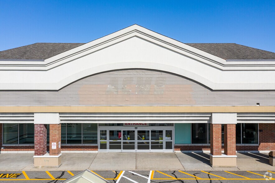 500-520 Chestnut Ridge Rd, Woodcliff Lake, NJ à louer - Photo du bâtiment - Image 3 de 12