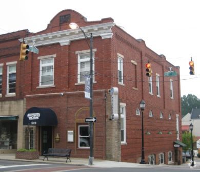 819 West Ave, Lenoir, NC for sale - Building Photo - Image 2 of 37